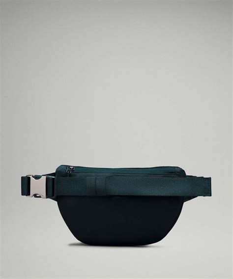 city adventurer belt bag 2.5l dupe|lululemon belt dupe.